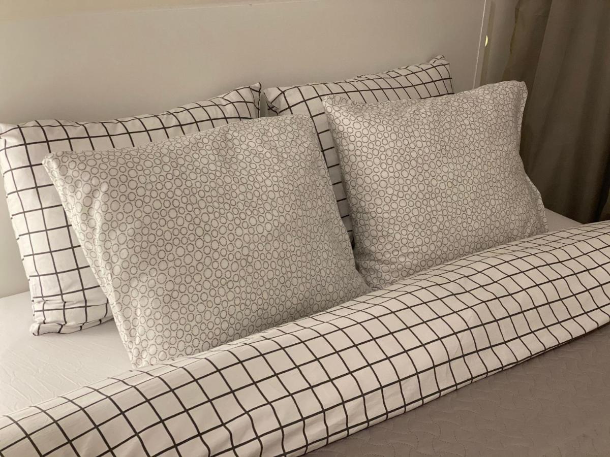 Cosy&white In Apartment